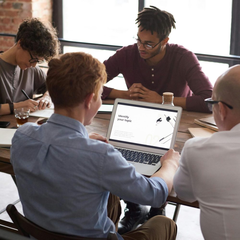 pexels-fauxels-3184661